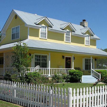 Yellow House B&B Salado Dış mekan fotoğraf
