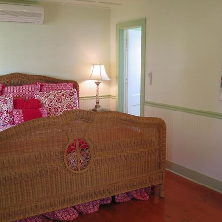 Yellow House B&B Salado Dış mekan fotoğraf