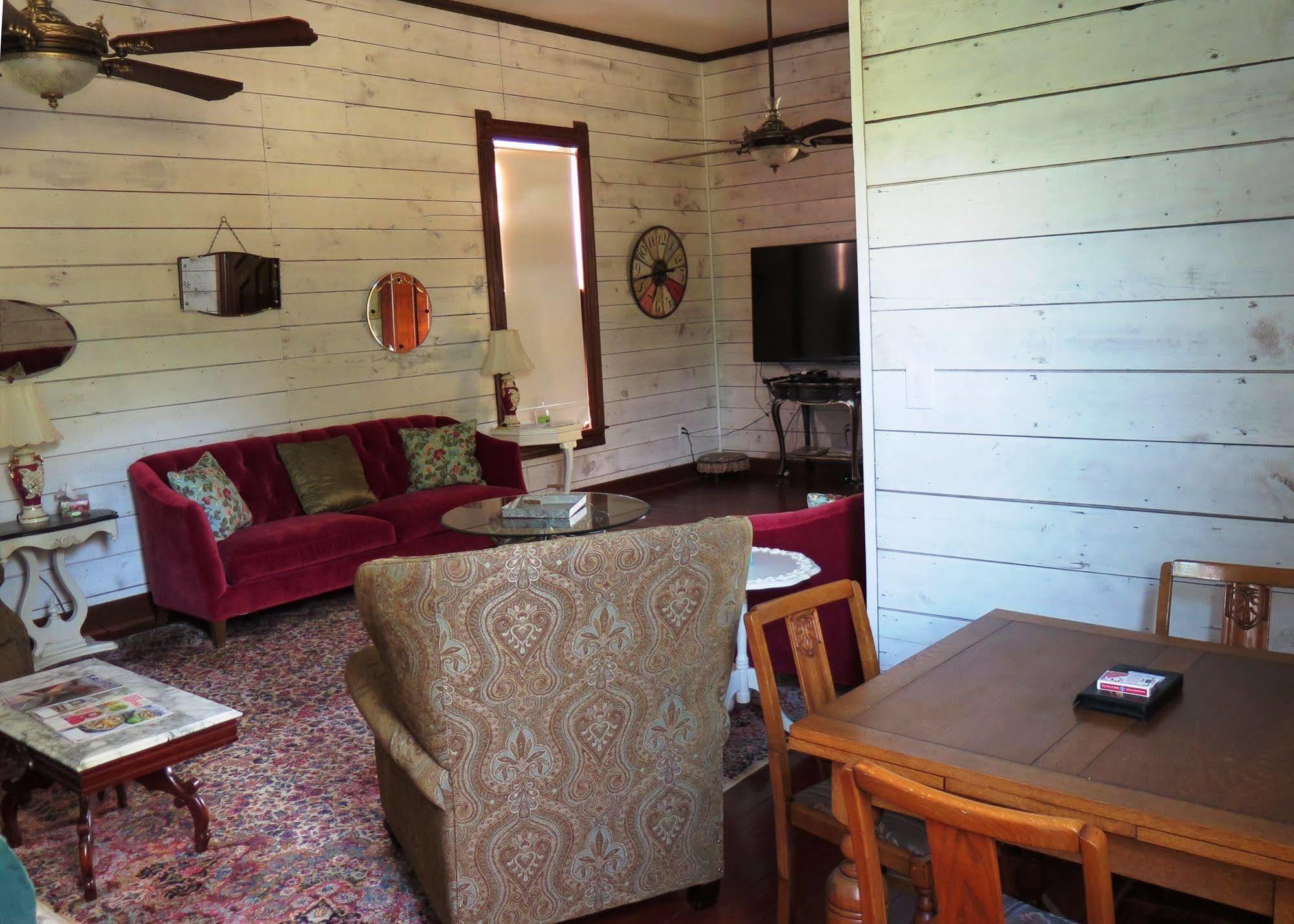 Yellow House B&B Salado Dış mekan fotoğraf