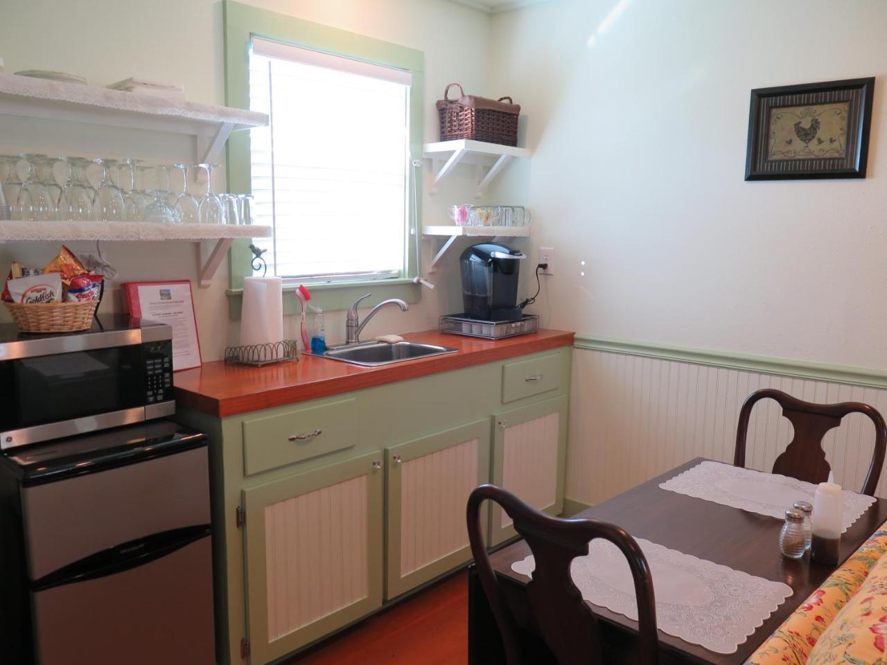 Yellow House B&B Salado Dış mekan fotoğraf