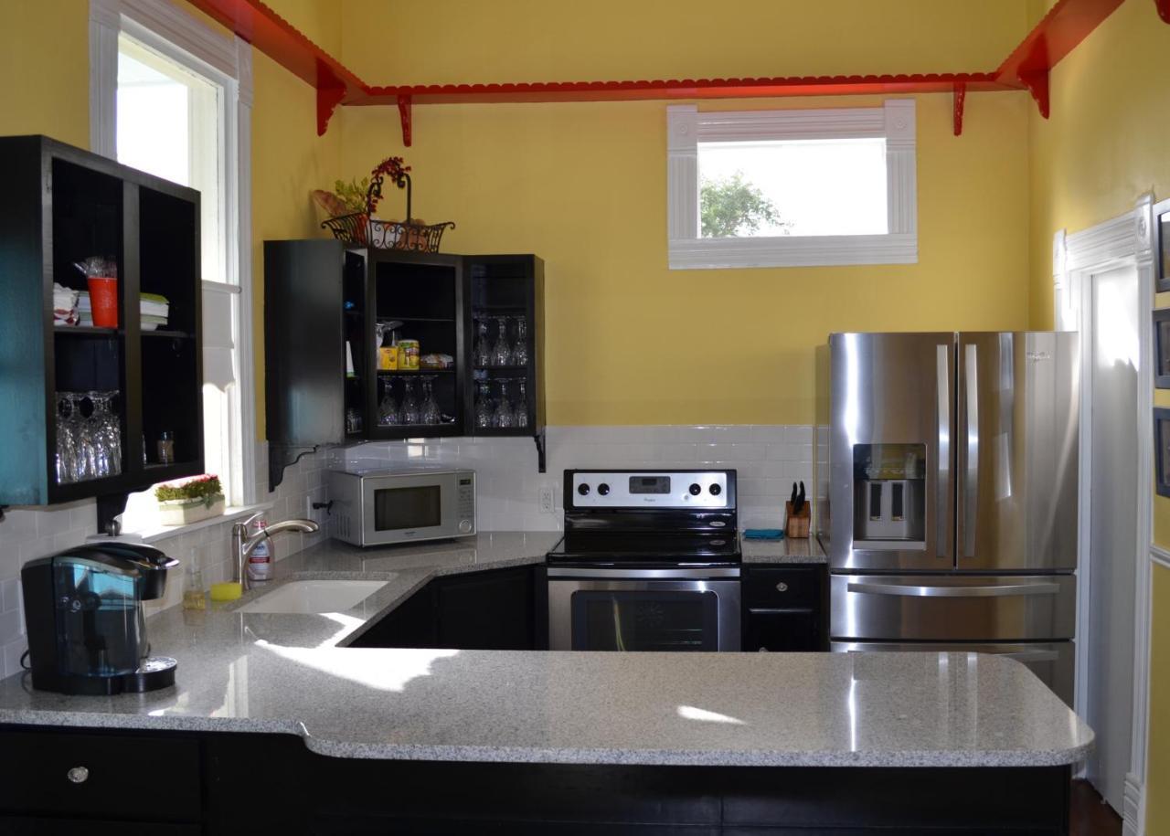 Yellow House B&B Salado Dış mekan fotoğraf